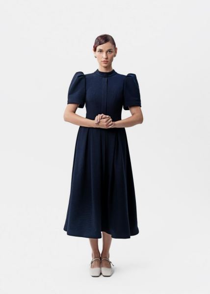Минимализм, smart casual, артистизм: новые российские бренды женской одежды в среднеценовом сегменте