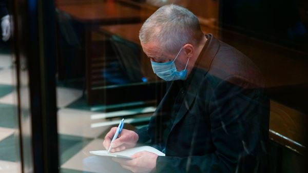 Адвокат назвал обязательства Михаила Ефремова после УДО
