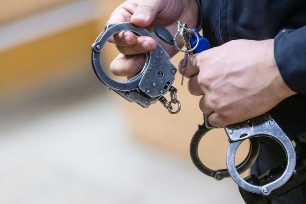 В Киргизии арестовали сотрудницу Русского дома. Ее подозревают в вербовке наемников для других государств