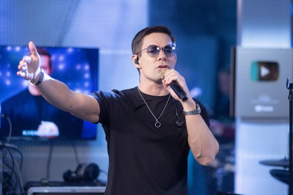 Стас Пьеха
